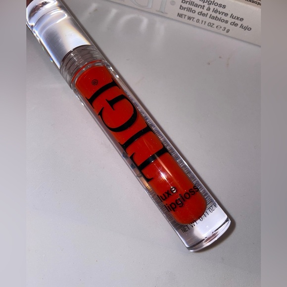 Tigi Luxe lipgloss Glamour red NIB ❤️ - Picture 5 of 6